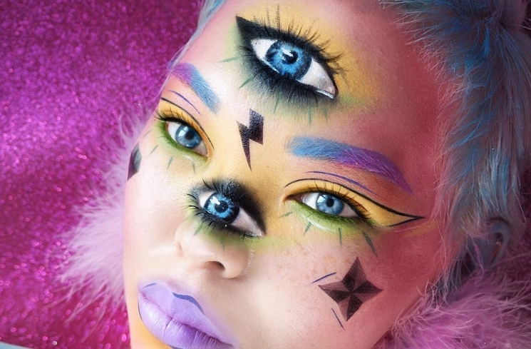 Aryuna Tardis, Mendobrak Pakem Kecantikan Lewat Makeup Ekstrim