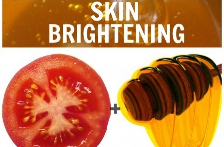 Tomat dan madu juga bisa mencerahkan kulit/bellatory