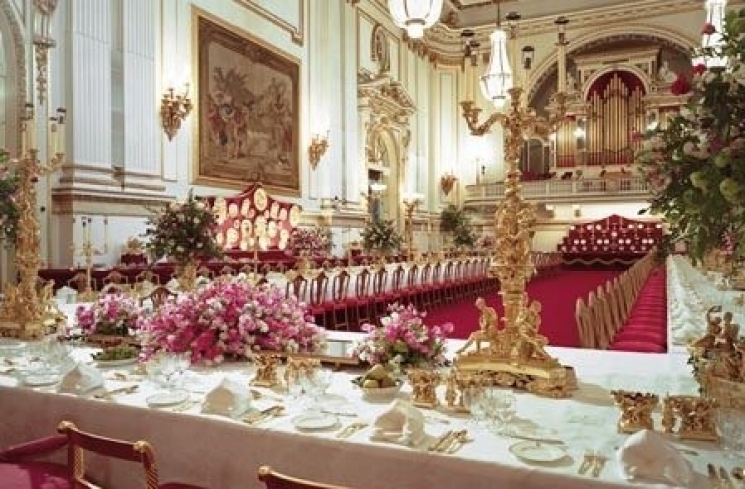Buckingham Palace/pinterest.com