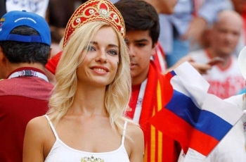 5 Suporter Tercantik di Piala Dunia 2018, Seksi Abis!
