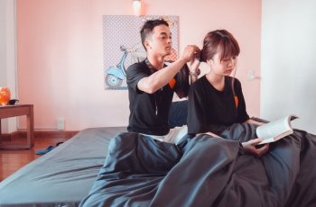 5 Zodiak Ini Tipe Pacar yang Nggak Banyak Menuntut