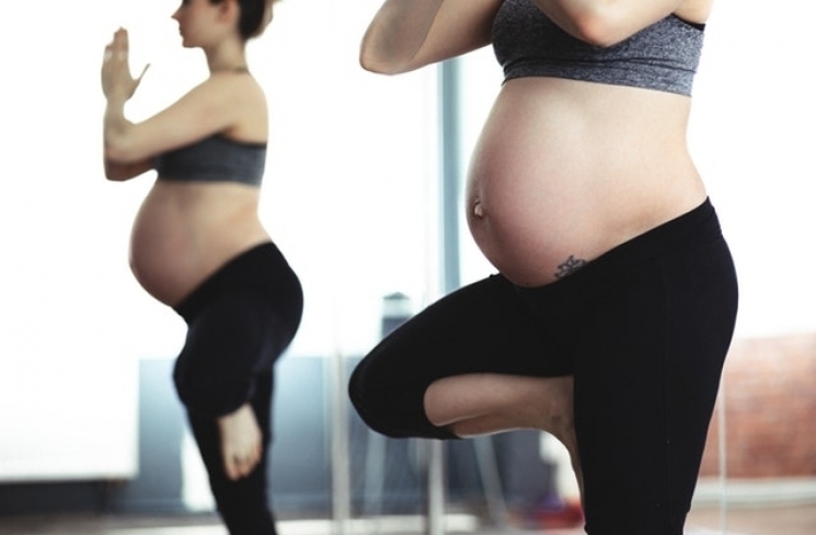Pregnant mom/Pexels.com