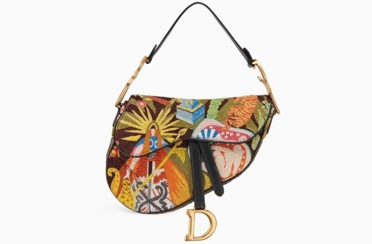 Saddle Bag in Embroidered Canvas / Dior.com
