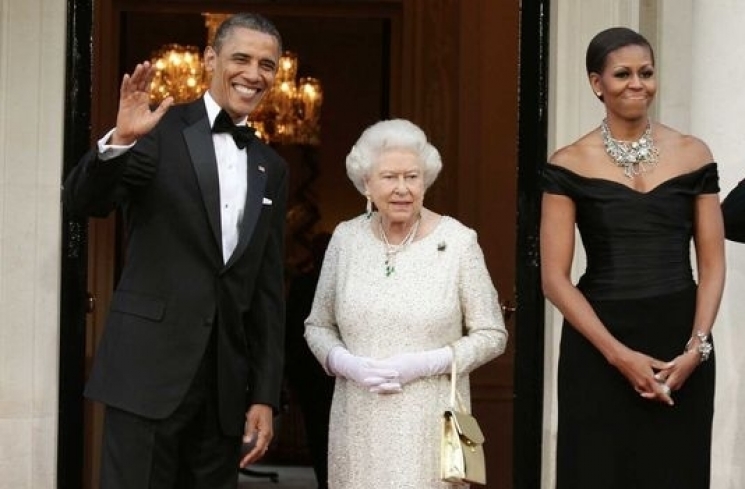 Ratu Elizabeth II akrab dengan Barrack Obama/pinterest.com