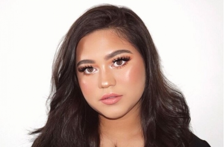 4 Ragam Gaya Pakai Lipstik ala Beauty Vlogger Sarah Ayu, Ternyata Mudah!