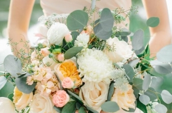 Random bouquets flowers / Pineterst.com