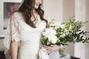 Arm sheaf bouquets flowers / Pinterest.com
