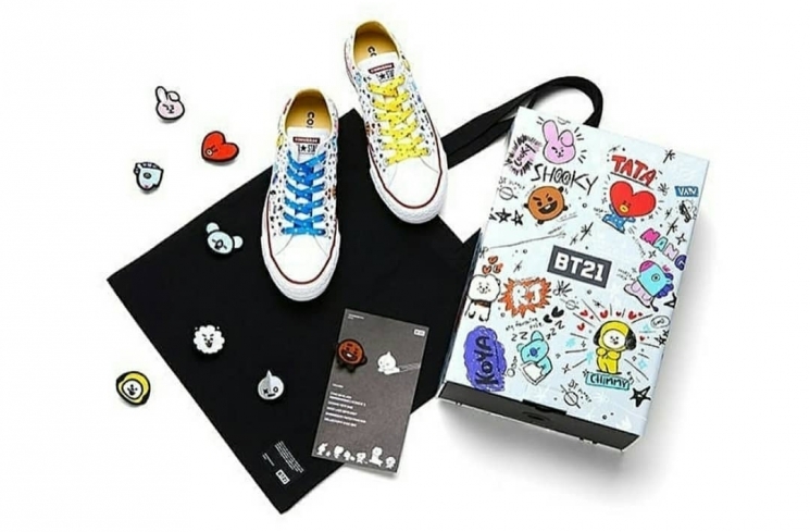 Sneakers Converse x BT21 / Instagram @aboutbangtanstore