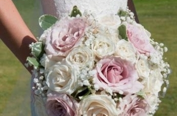 Teardrop bouquets flowers / Pinterest.com