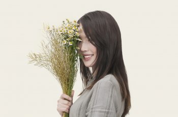 5 Manfaat Bunga Chamomile untuk Perawatan Wajah