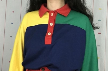 Tentukan Mood Lewat Warna Baju Yuk!