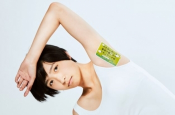Perusahaan Jepang Ini Pasang Iklan di Ketiak Model Perempuan