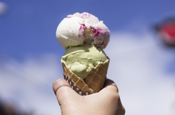 Satu Scoop Es Krim di Pagi Hari Bisa Bikin Tambah Pintar