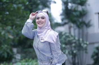 Nggak Kalah Cetar, Begini Deretan Gaya Adik Syahrini
