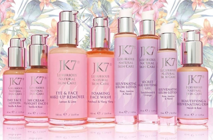 JK7 menjual produk serum wajah termahal di dunia / Instagram @jk7skincare
