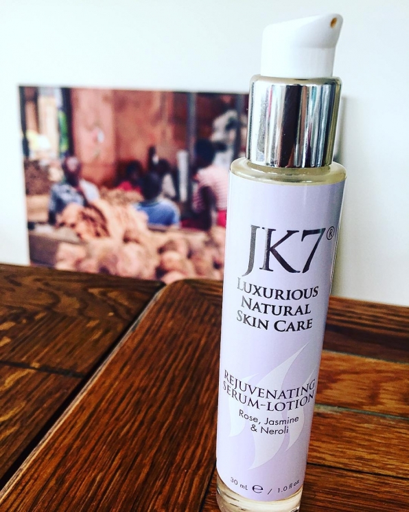 JK7 Rejuvenating Serum-Lotion disebut sebagai serum wajah termahal di dunia / Instagram @jk7skincare