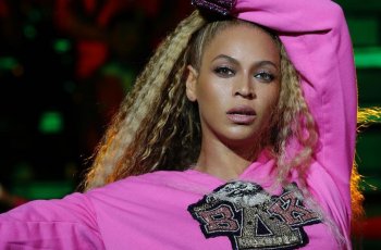 Beyonce Bikin Vogue Amerika Melakukan Terobosan Ini