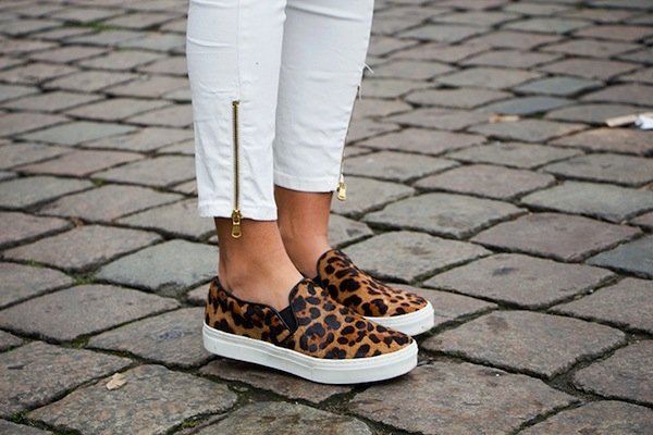 Slip on motif leopard. (Pinterest)