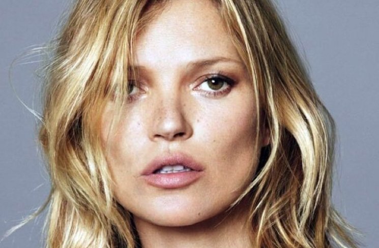 Kate Moss. (Instagram/@__katemoss)