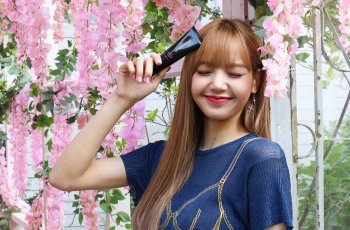 Moonshot, Brand Kosmetik YG Entertainment Andalan Lisa Blackpink