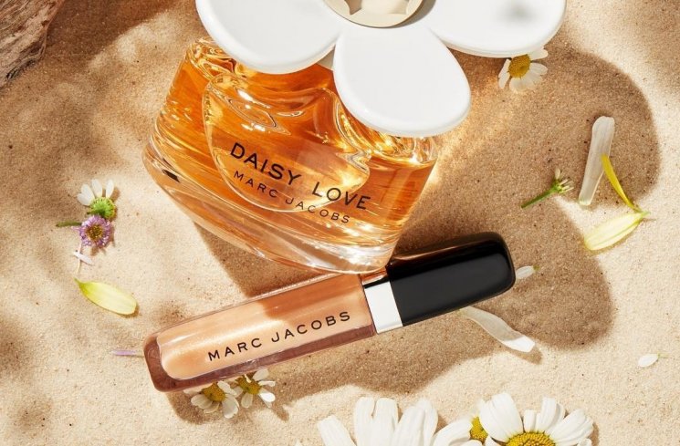 Marc Jacobs Bikin Lip Gloss yang Terinspirasi dari Parfum