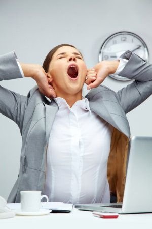 Yawning people. (Pinterest)