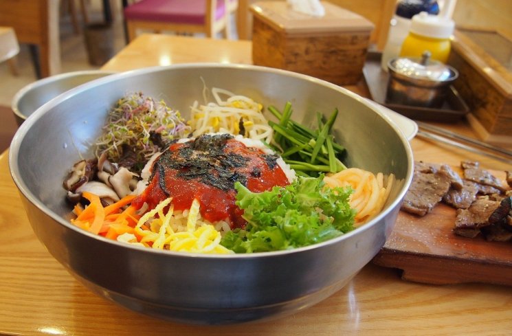 Bibimbap, salah satu menu makanan sehat dari Korea Selatan. (Pixabay)