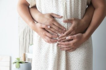 Saudara Tiri Umumkan Kehamilan, Wanita Ini Diabaikan Keluarga saat Lamaran