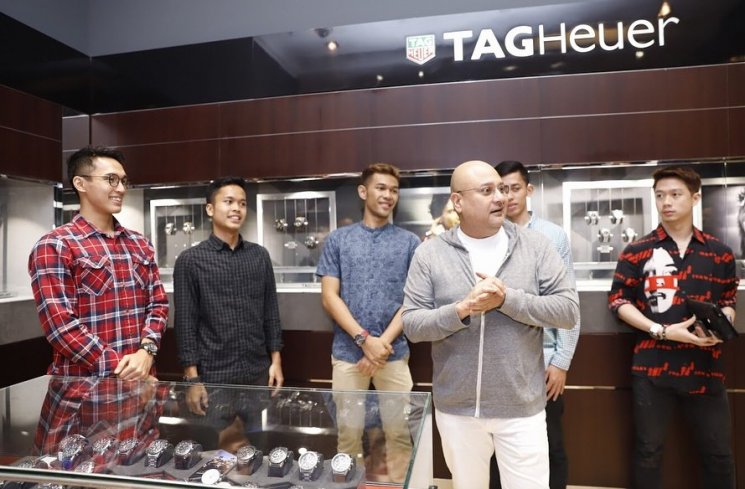Atlet bulu tangkis mendapat Tag heuer. (Instagram/@tagheuerboutique.id)
