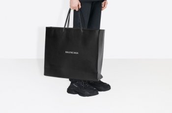 Balenciaga Bikin Shopping Bag dengan Harga Fantastis