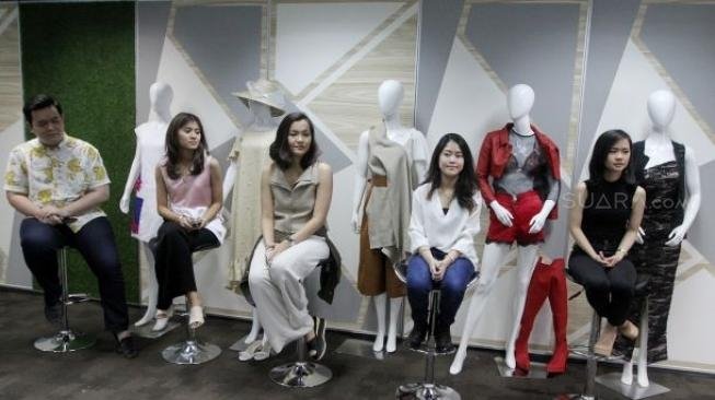 Sebanyak 5 desainer muda Indonesia bakal berpartisipasi dalam Paris Fashion Week. (Suara.com/Oke Atmaja)