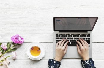 Simping Era: Kenapa Sekarang Banyak Perempuan Bangga Jadi Fangirl?