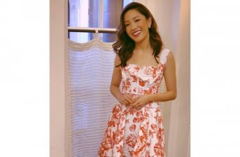 Tampil Menawan, Ini Alasan Constance Wu Pakai Gaun Kuning di Oscar 2019