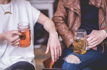 Minum Teh Panas Bisa Meningkatkan Risiko Kanker, Ini Kata Studi