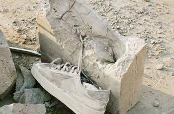 Kontroversi Sepatu Rusak yang Dijual Seharga Rp 7,8 jutaan