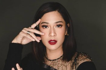 Dian Sastro Pamer Makan Dessert Bareng Jennifer Bachdim, Gak Takut Kalori?