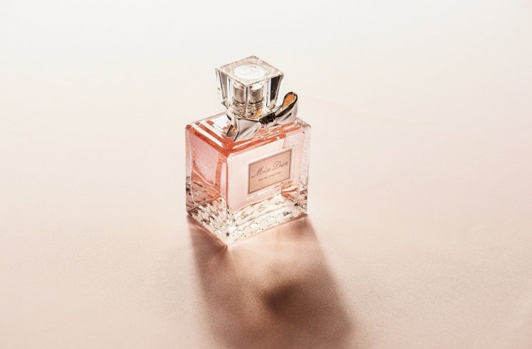 Parfum. (Unsplash/Jessica Wallier)