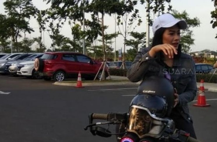 Nabila Putri Curhat tentang Ladies Biker, Netizen Salut