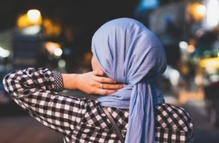 Biar Kulit Nggak Belang karena Hijab, Ikuti Cara di Bawah Ini