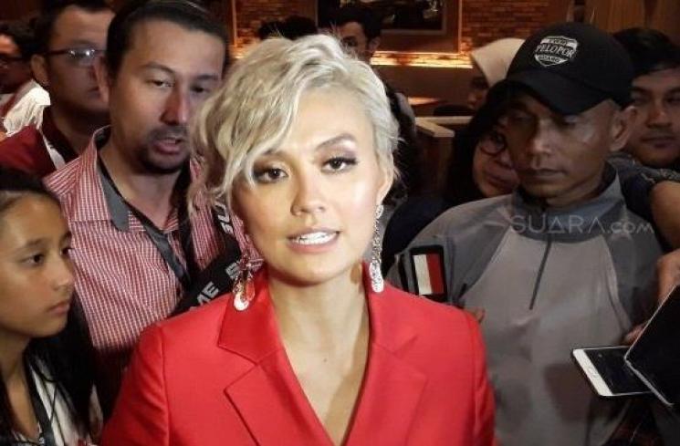 Bikin Salfok, Anting-Anting Agnez Mo Ini Harganya Miliaran