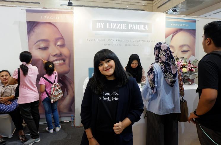 Karir Lizzie Parra, Berawal dari Marketing hingga Beautypreneur