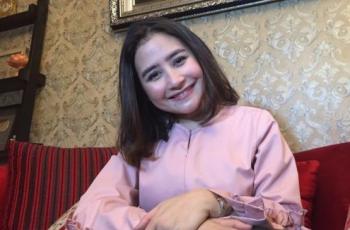 5 Gaya Kasual Prilly Latuconsina yang Berulang Tahun Hari Ini
