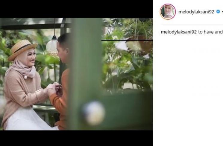 Unggah Video Prewedding, Melody Eks JKT48 Bikin Netizen Baper