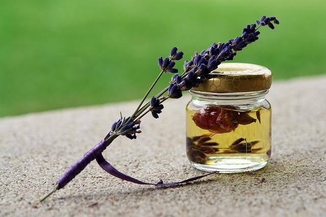 Lavender oil. (Pixabay)
