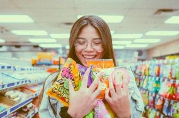Tips Biar Tidak Boros saat Belanja Bulanan