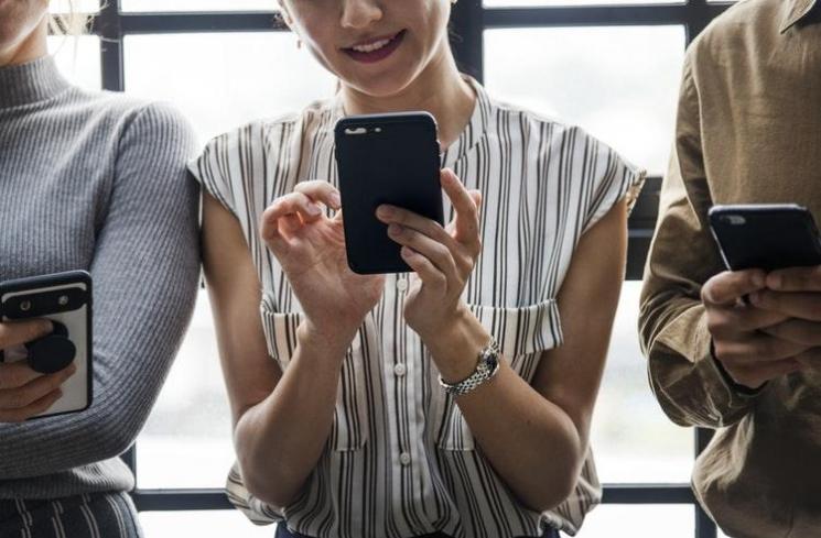 Sukanya Ngobrol Langsung, 4 Zodiak Ini Paling Malas Balas Chat