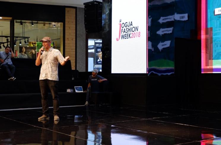 Menyelami All About Fabric A to Z di Jogja Fashion Week 2018