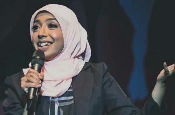 Sakdiyah Ma'ruf, Komika Muslimah Pertama yang Diakui Dunia