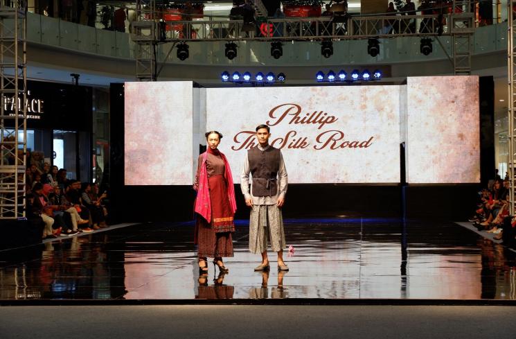 Fashion show tunggal by Phillip Iswardono, The Silk Road. (Dewiku.com/Kintan Sekarwangi)