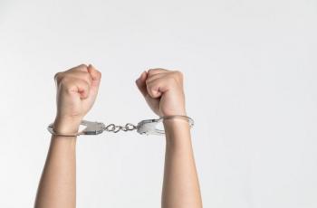 Cantik-Cantik Penipu, Penjahat Wanita Ini Jadi Buronan Polisi